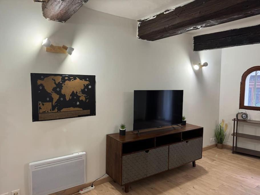 Appartement T2 Cosy Centre-Ville Pernes-les-Fontaines Ngoại thất bức ảnh