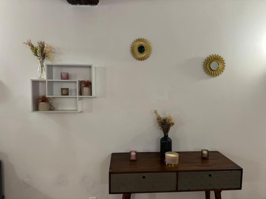 Appartement T2 Cosy Centre-Ville Pernes-les-Fontaines Ngoại thất bức ảnh